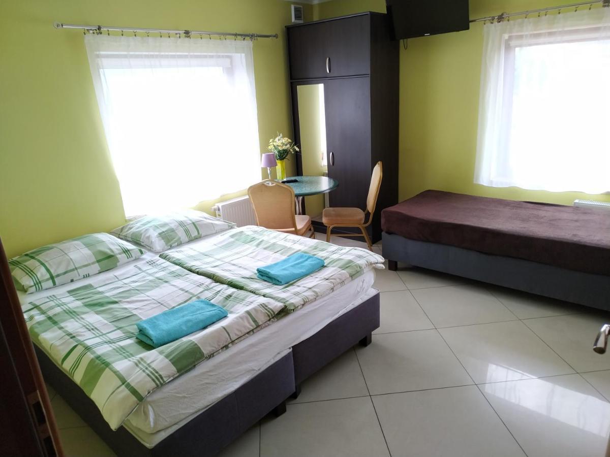 Gosciniec W Ogrodzie Apartment Brusy Ngoại thất bức ảnh