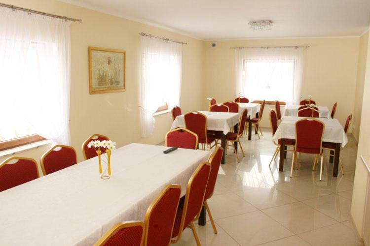 Gosciniec W Ogrodzie Apartment Brusy Ngoại thất bức ảnh